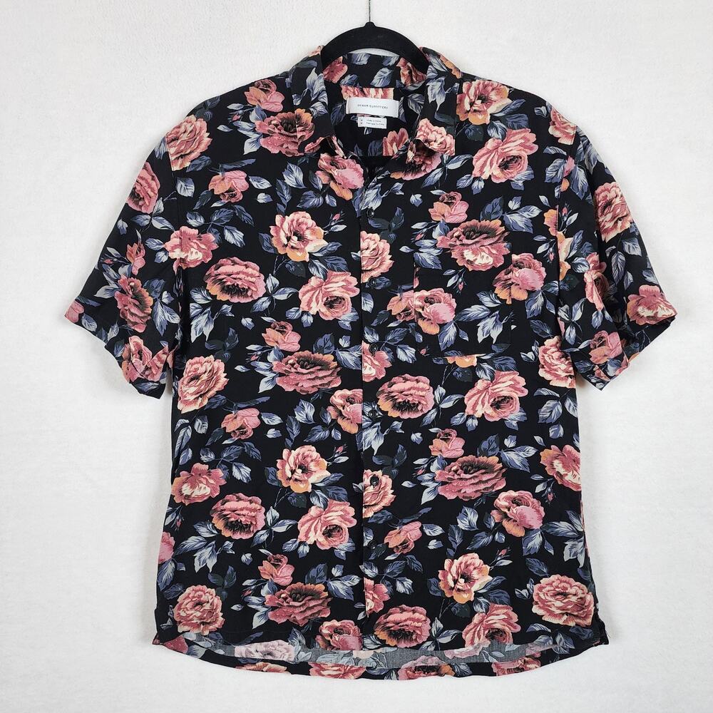 Urban Outfitters Floral Silk-Feel Casual Button Down Mens M